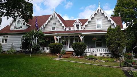 Victoriana Steeves Homestead Bed & Breakfast Victoriana Steeves Homestead Bed & Breakfast